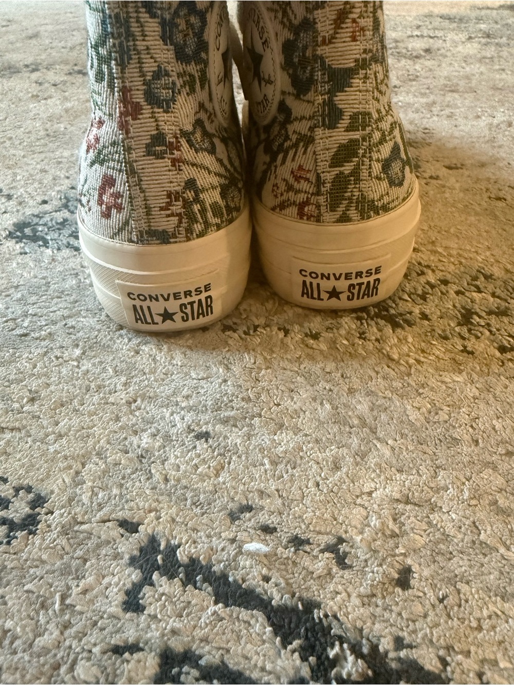 Converse Floral High-Top Sneakers in Cream, Blue & Green size woman’s 6.5 - Picture 4 of 6